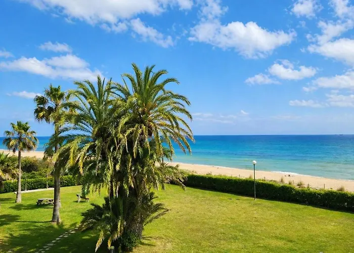 Relaxing Seafront Apartment Gava 20 Min From Bcn