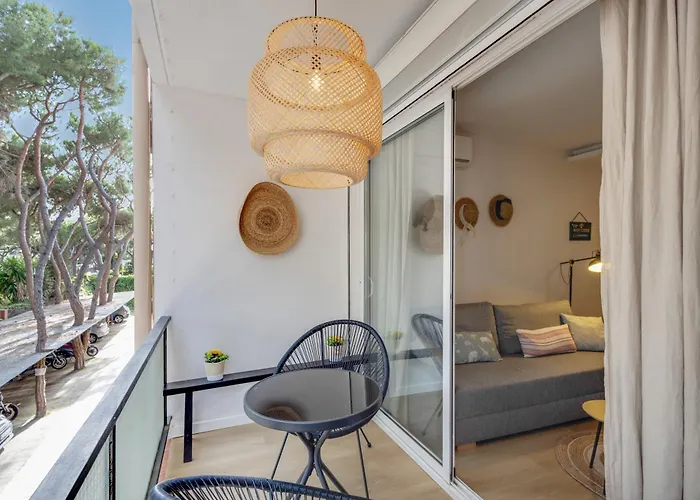 Bonito Apartamento En Gava Mar