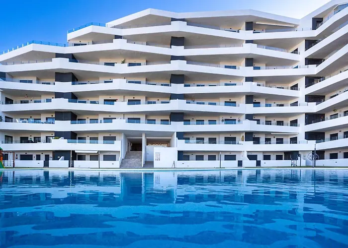 Luxury 2-Bedroom Apartment With Pool And Large Private Terrace Near Torrevieja