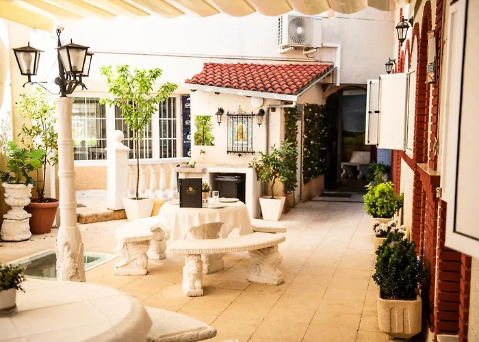 Hostal La Corte
