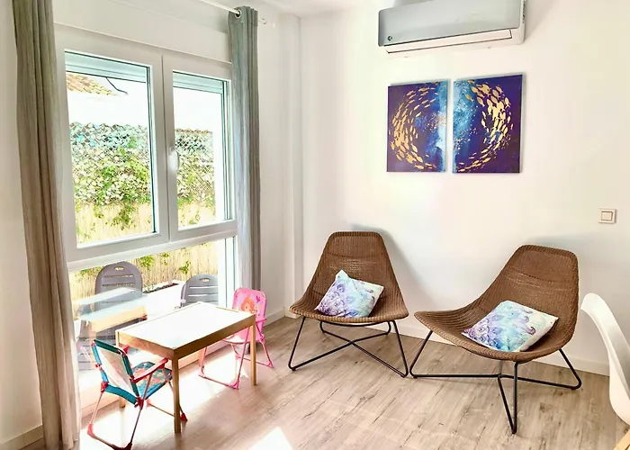 Casa De Diseño En La Playa.