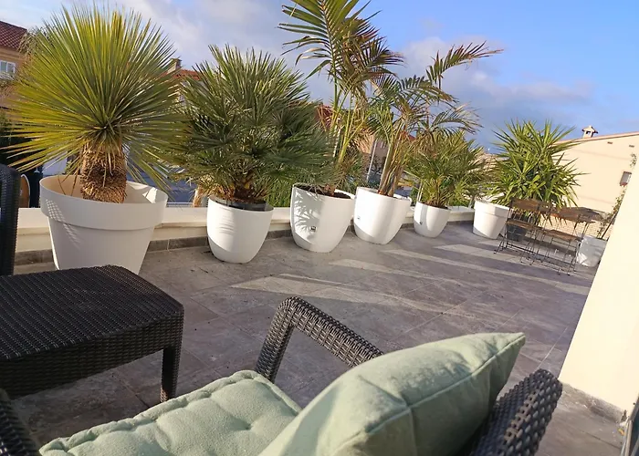 Villa lujosa con spa, piscina y sala de juegos PRIVADOS