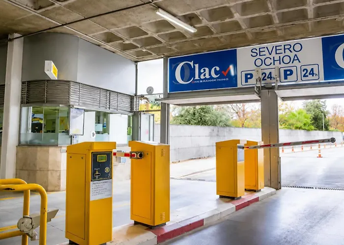 Domus Apartamentos Granada con parking gratuito en pleno centro