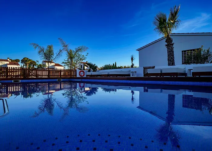 Apartaments La Palmera, Terrace & Pool