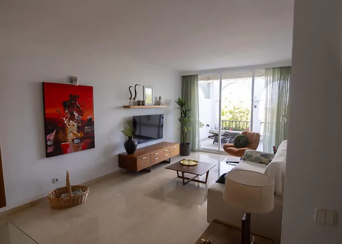 Appartement Gelegen Aan De Golfbaan Op La Quinta Benahavis Marbella