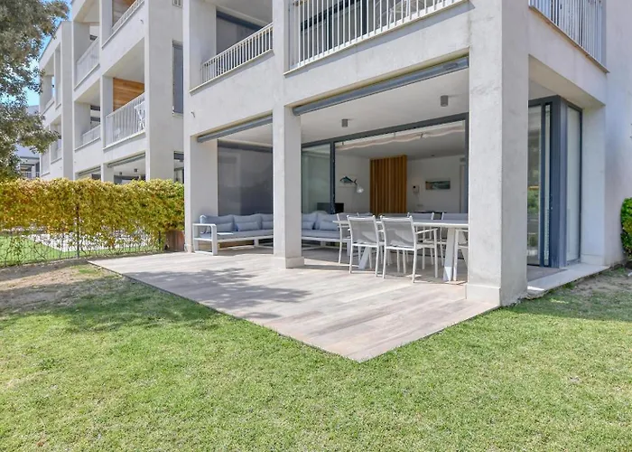 Luxury Central Apartments, Illa Blanca, Calella