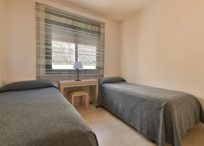 Precioso apartamento de 2 dormitorios con parking&WiFi