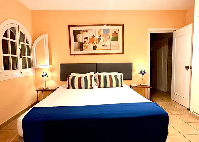 Villa Tranquilla - Sea View Apartments With Pool - Walk To Beach - Family And Pet Friendly