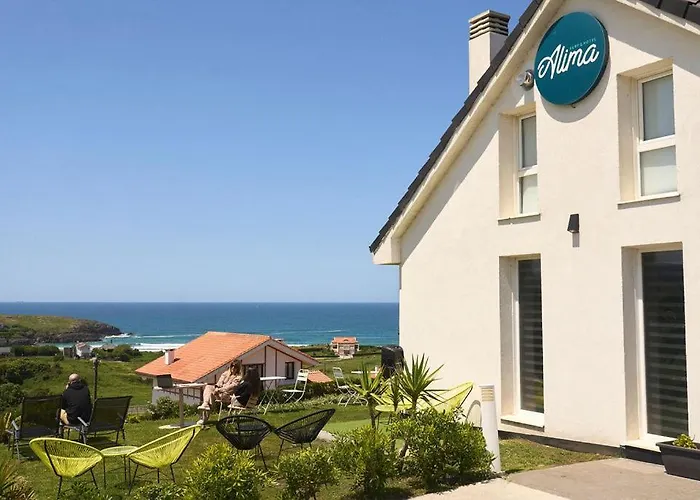 Alima Surf & Hotel