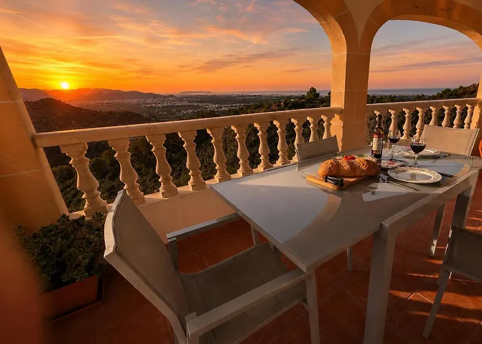 Detached Villa With Panoramic Sea & Mountain Views