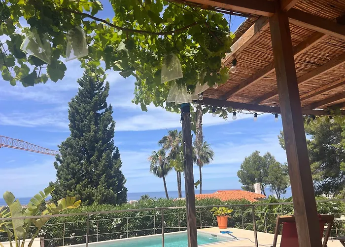 House with swimming pool&amazing sea&mountain views in Montgó, Denia