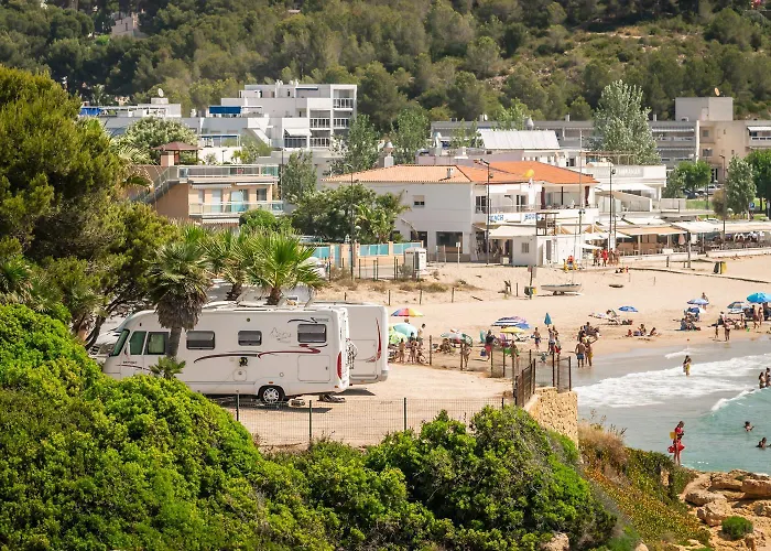 Camping Estival Torre De La Mora