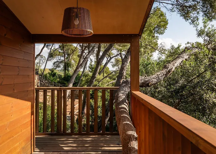 Camping Estival Torre de la Mora