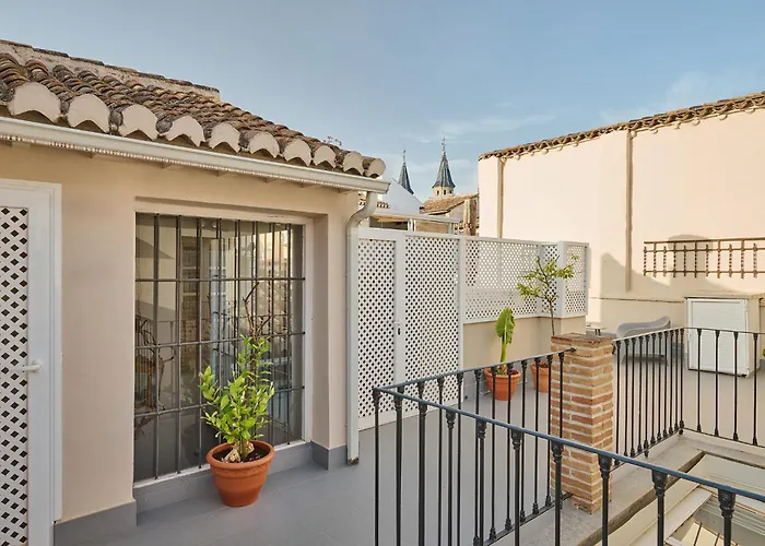 Apartamentos Luna Suites Palacio Almagra Granada