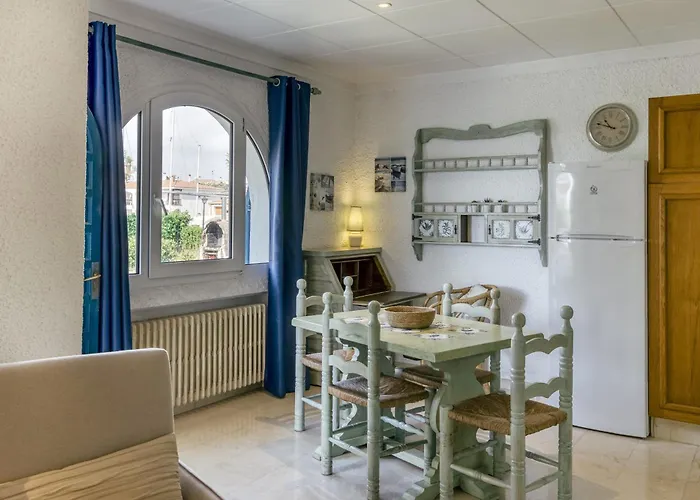 Art- Apartamentos Revilla Tacke F