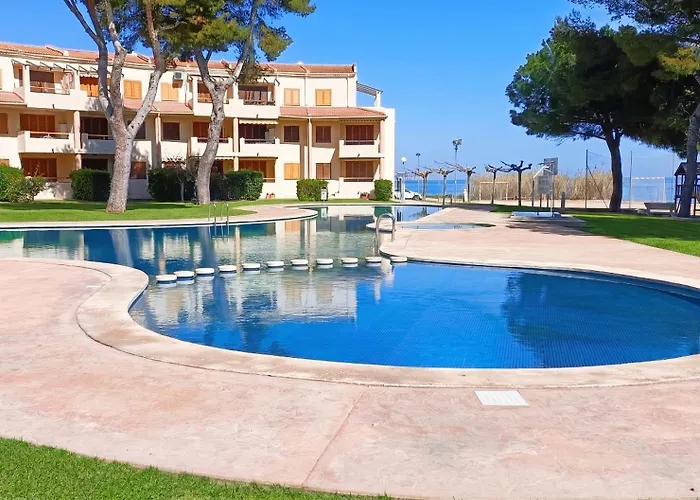 Comfortable Apartment In Alcanar With Shared Pool