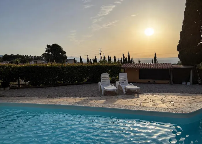 Casa con vistas, piscina y animales de granja, LA CASETA