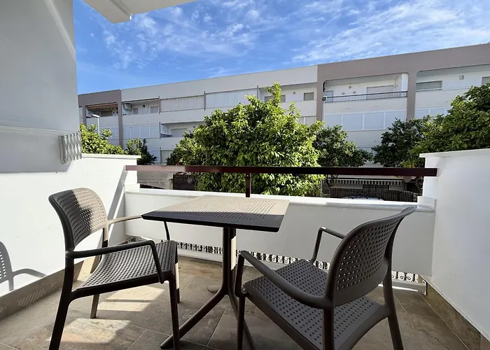 Santo Rostro Beach Apartments