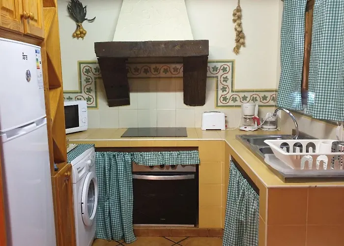 Charming Villa In Pajares De La Lampreana With Private Pool