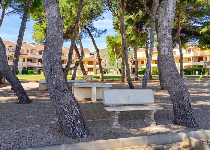 Comfortable Apartment In Alcanar With Shared Pool