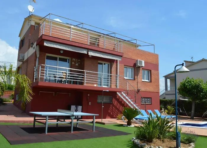 VILLA LAGEM, Casa con piscina, barbacoa, jardín