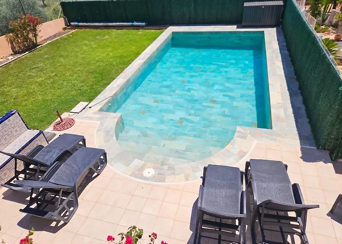 Elegant Villa in Benicarló with Private Pool
