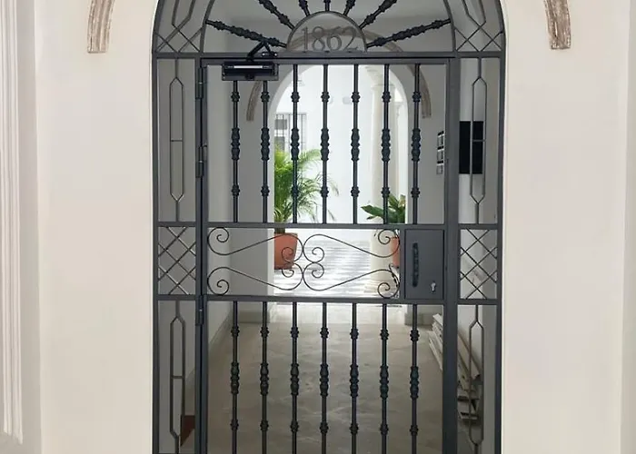 Apartamento Duplex casa Palacio rehabilitado centro El Puerto