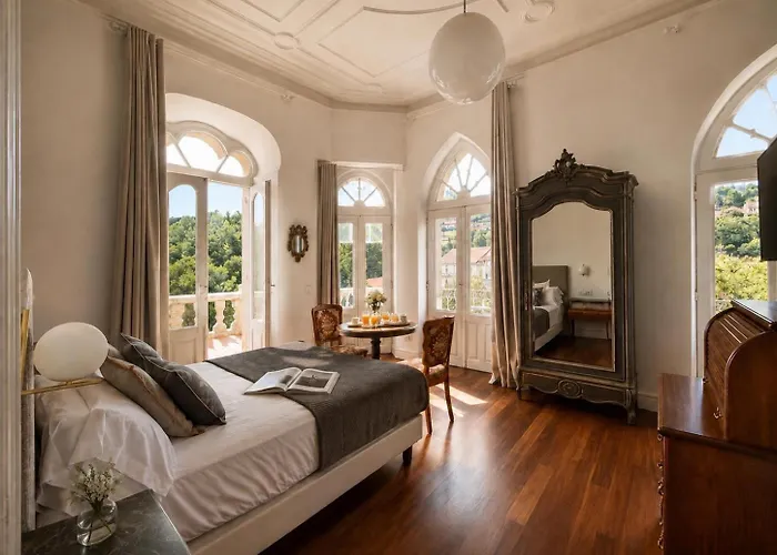 Villa Boutique 1880-Romantic Historic Boutique Hotel With Outdoor Jacuzzi