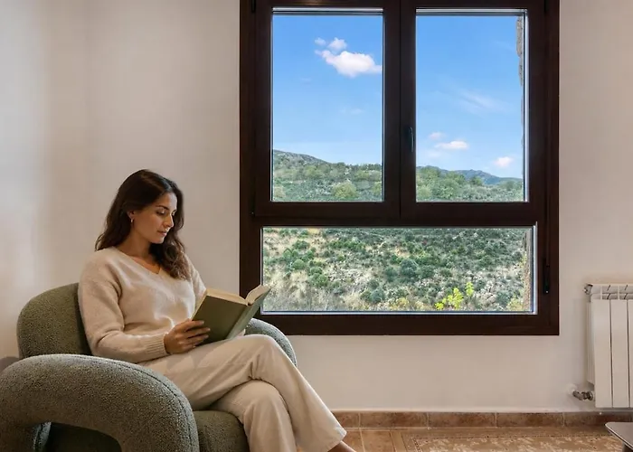 Villa de lujo de piedra, Cine para niños, Barbacoa, Vistas