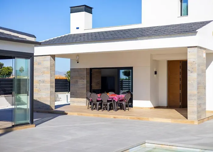 Palm Breeze Villa By Fidalsa