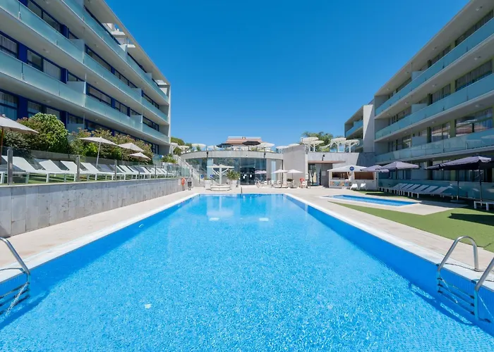 Apolo Suites Rentalmar