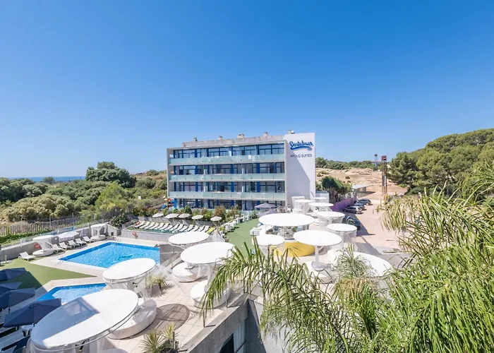 Apolo Suites Rentalmar