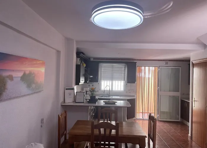 Adosado familiar con piscina