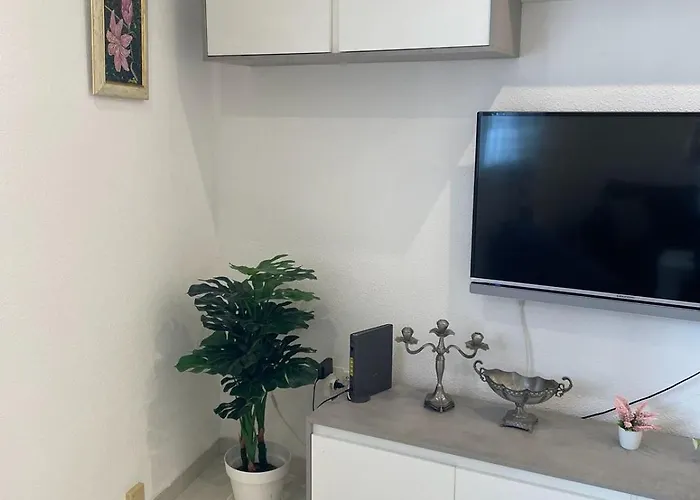 Anna Apartment