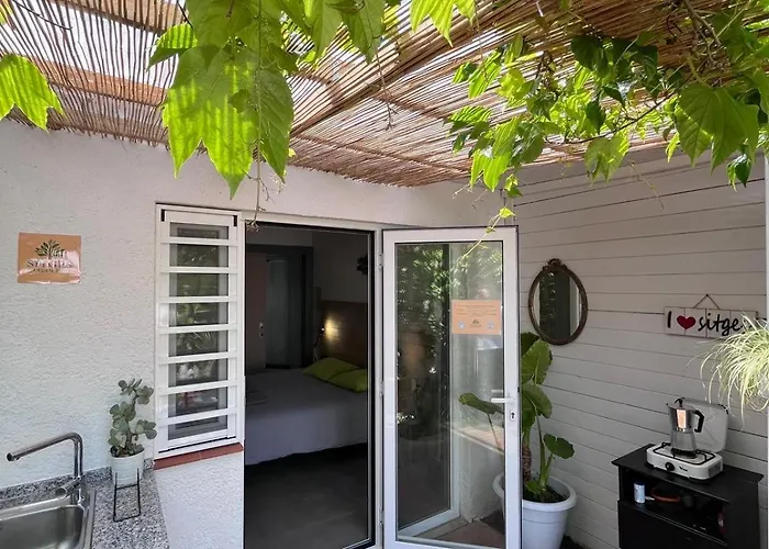 Sitges Garden Suite