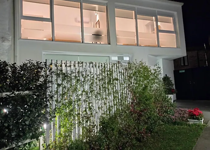 LAR JARDÍN - Casas con jardín y parking privado