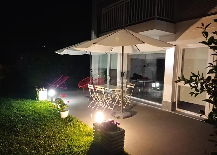 LAR JARDÍN - Casas con jardín y parking privado