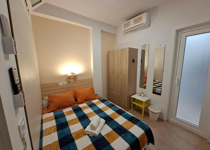 Alcazaba Home