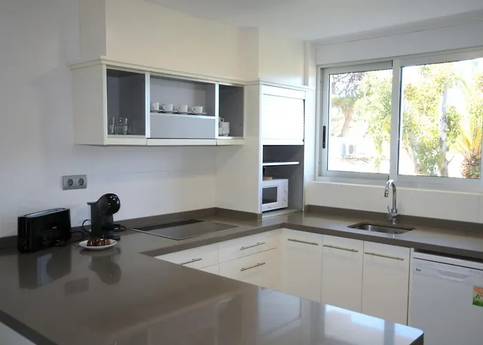 Apartamentos Bravosol