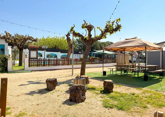 Camping Costa Dorada Tienda Cala