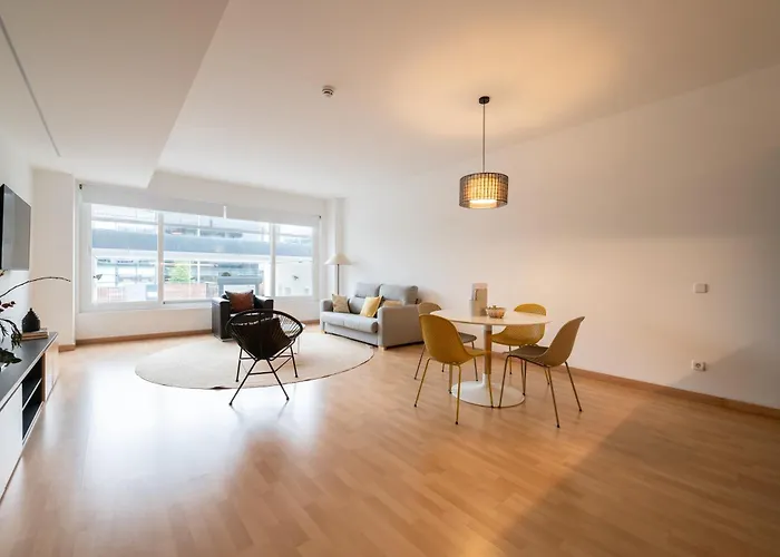 Bright & Elegant Apartment Near La Moraleja