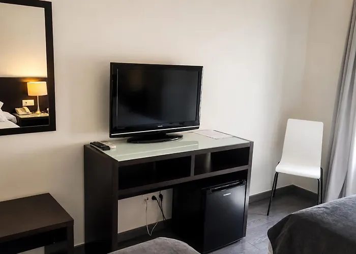 Hotel Madrid De Sevilla By Shs