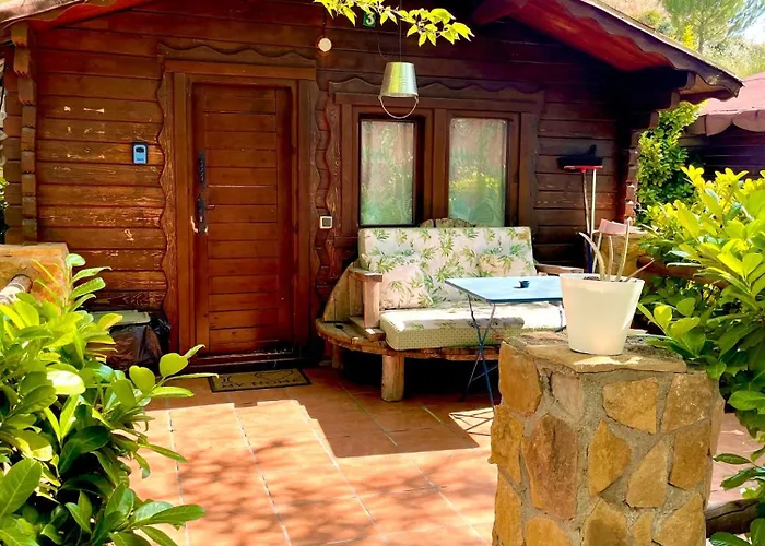 Fuente Del Lobo Glamping & Bungalows - Adults Only