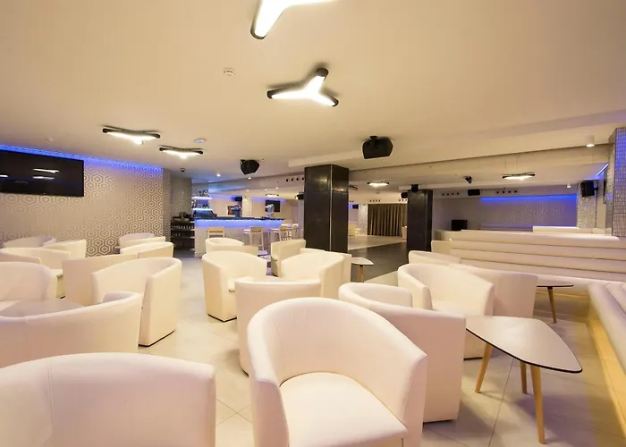 Apartamentos Estival Park