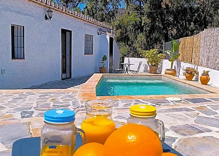 Cortijo Eucalipto Nerja 2