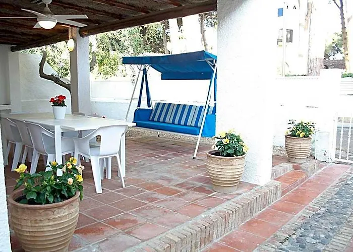Lovely Villa Next To The Beach