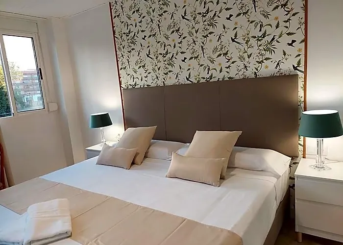 Hostal Garden Rous