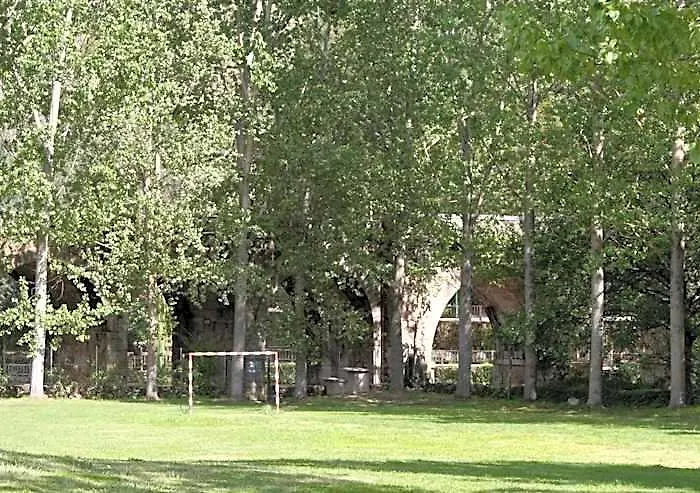 Hostel El Lago, Caceres