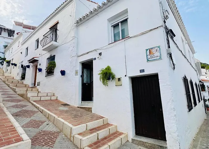 Cozy Historical Andalusian 3Br House Peachy Stays