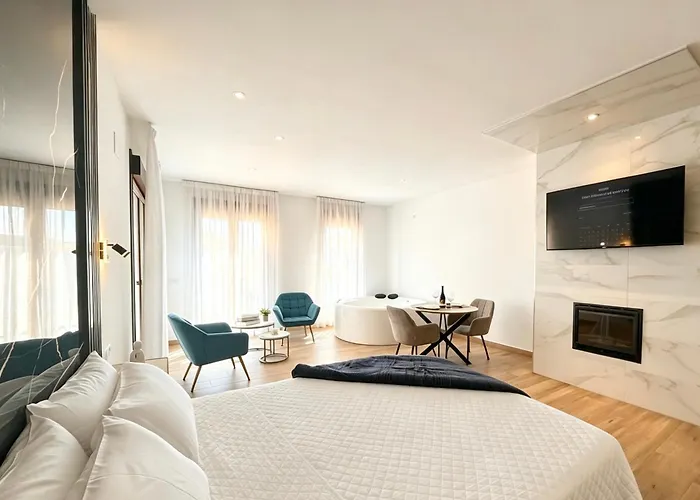 La Serrería-Premium Suite Apartments&Private Jacuzzi